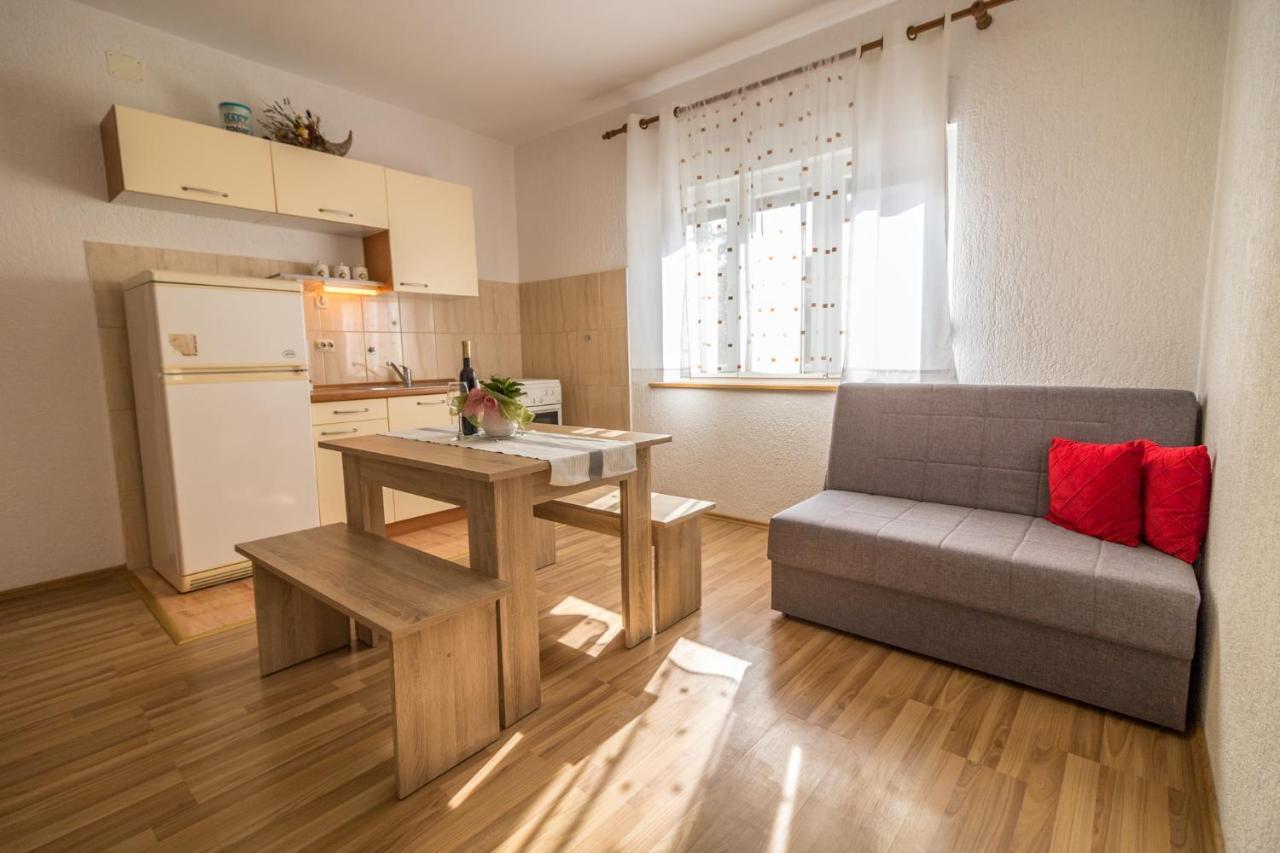 Apartmani Tonkica Supetarska Draga Exterior foto